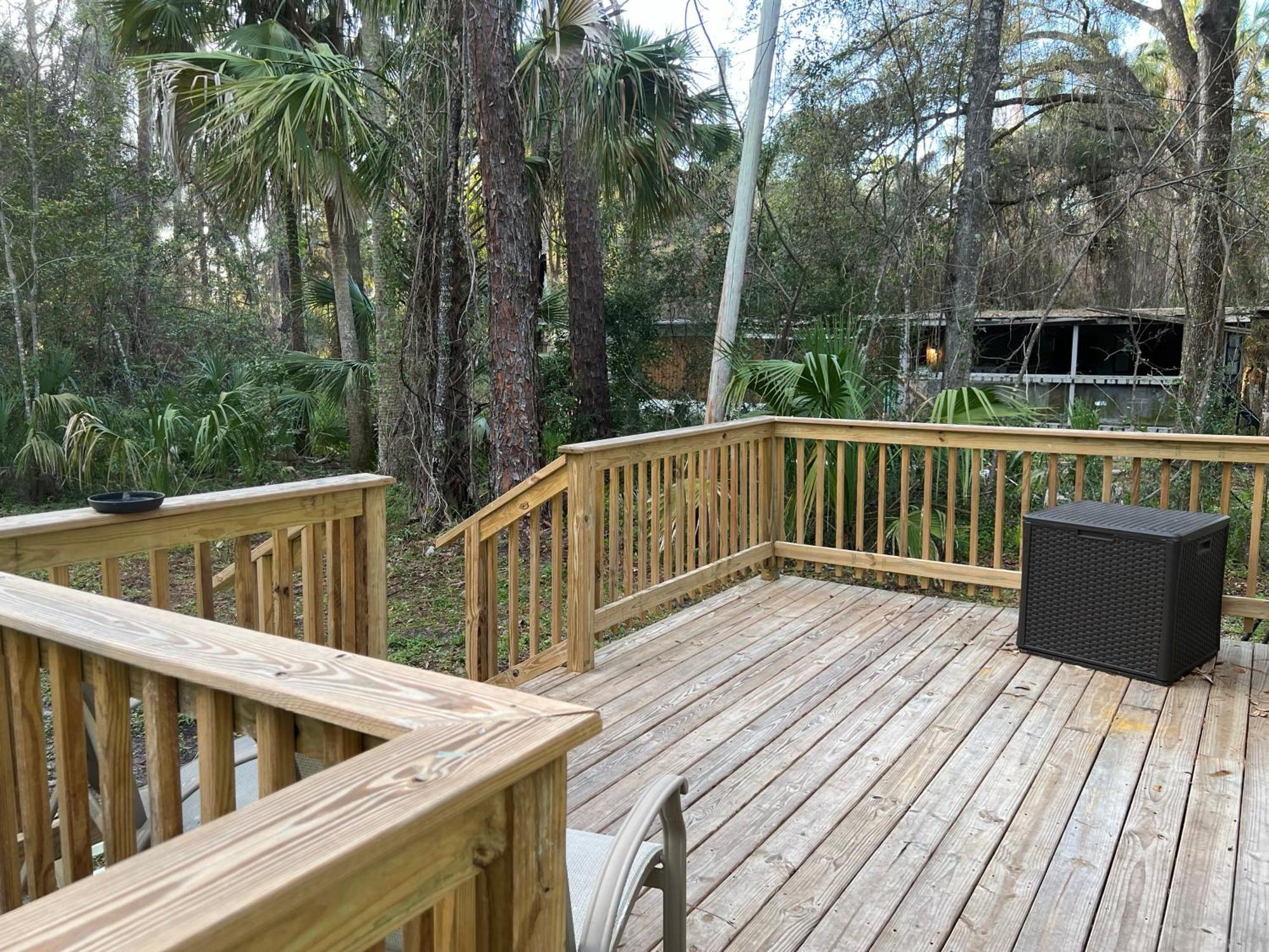 Nature Coast Inn & Cottages Inglis Exterior photo